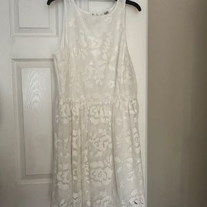 White lace dress